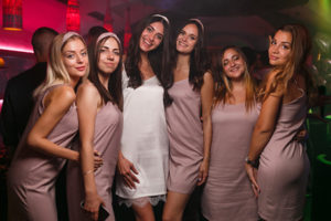 FIJI Lounge bar на Подоле, Киев